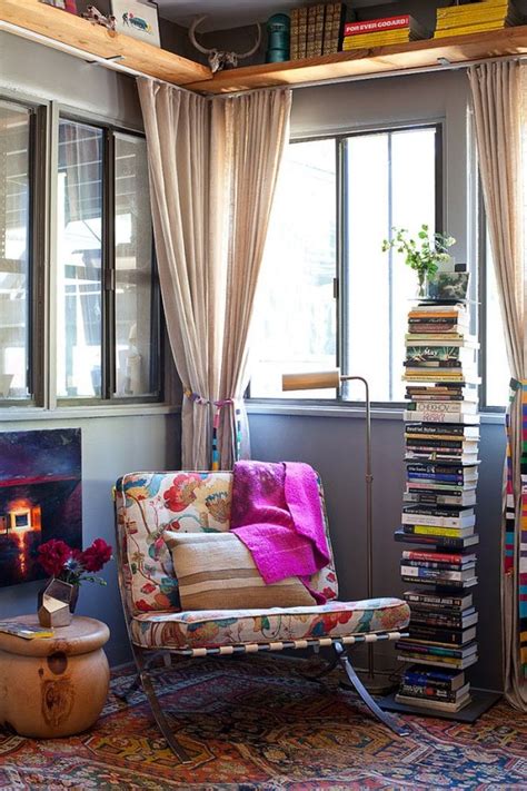 Dreamy Escape: Designing a Magical Reading Nook for Relaxation